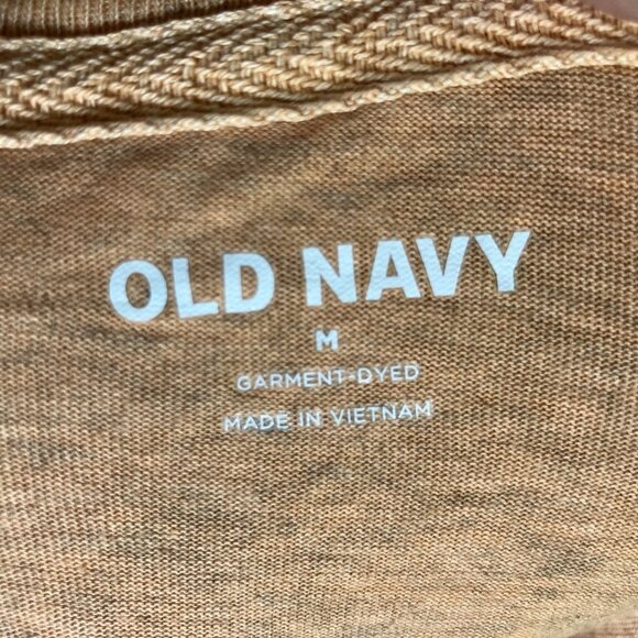 Old Navy Garment-Dyed Pocket T-Shirt M Made In Vietnam - Copper Tan NWT - Picture 3 of 4